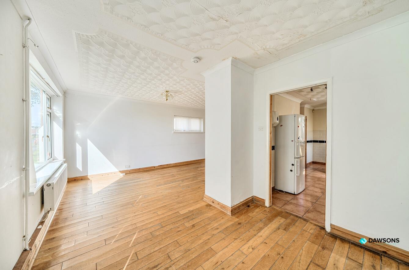 Whitestone Avenue, Bishopston, Swansea, SA3 3DA